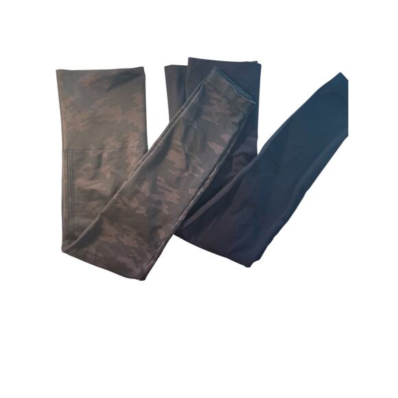 SPANX Leggings Set of 2 – Navy & Camo – Size XL – Compression Fit – EUC - Picture 6 of 6
